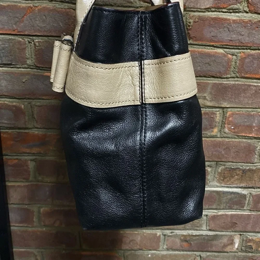 Kate Spade Black & Taupe Leather Elena Shoulder Bag & Wallet/Wristlet
